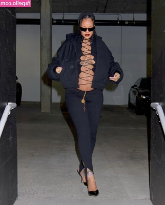 Rihanna - I guess you've wondered where I've been 😉