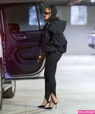Rihanna - Oh yes baby 🥵