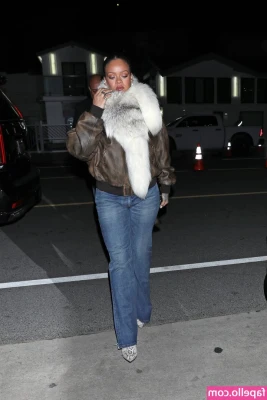 Rihanna - Pics from today. I know how much y'all like to see me in normal