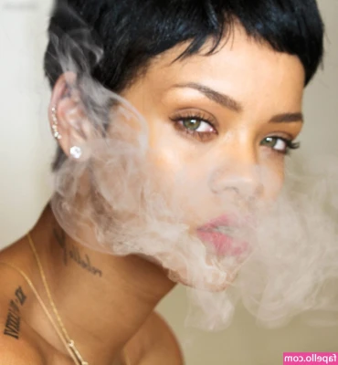 Rihanna - Happy Friday! I included a couple extreme ribs pics for my rib lovers