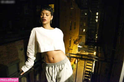 Rihanna - Life in the Great White North. 💋💋💋