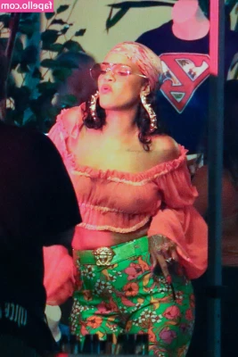 Rihanna - Alexa Bliss WWE