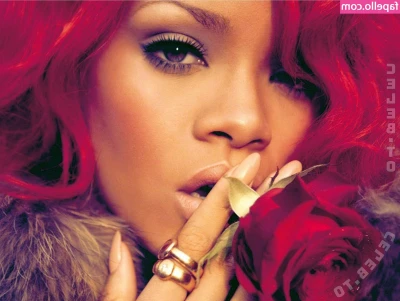 Rihanna - Ready to cum?🥰 send me a message💌