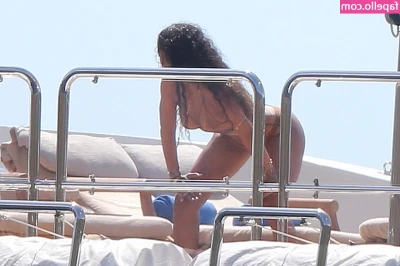 Rihanna - Naughty in the bathroom ! Check your DM`s for more explicit content !