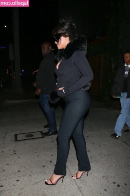 Rihanna - Having trouble posting this! Keeps getting taken down 🙄