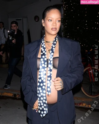 Rihanna - I love getting massive cream pies
