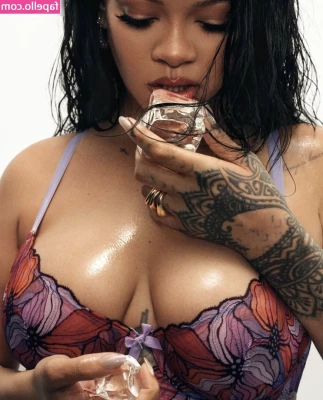 Rihanna - So kawaii 😇