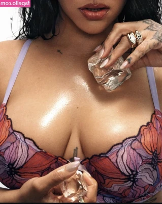 Rihanna - Avenger!