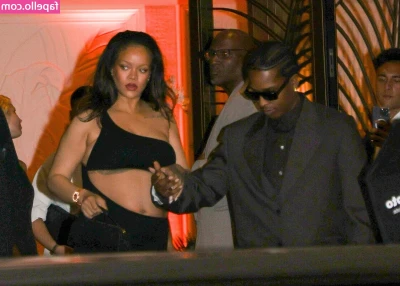 Rihanna - very horney