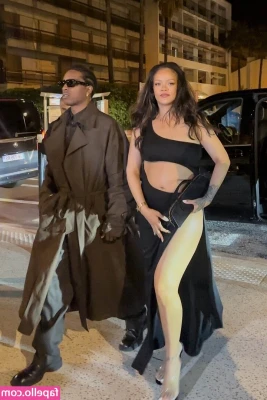 Rihanna - Dear santa, i’m sorry i’ve been a naughty girl this year