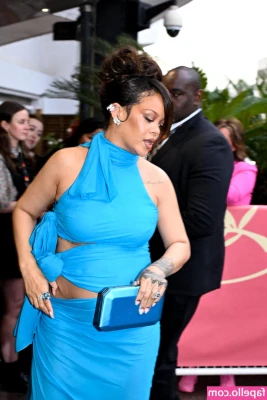 Rihanna - i want to be bred extra bad today ~ who wants to fuck endlessly and
