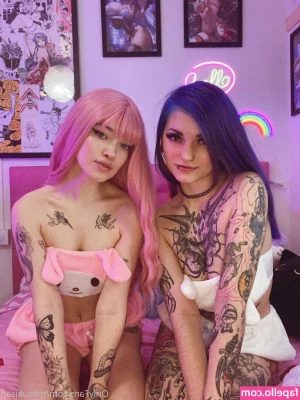 narumibunni - Enjoy my strip tease and nut before I get in the shower 🥵