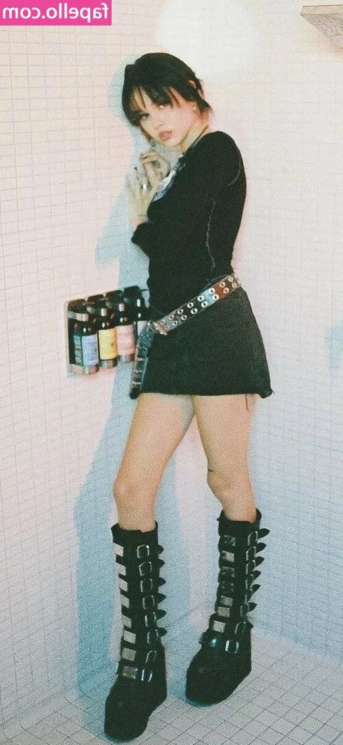 Maggie Lindemann [ maggie-lindemann ] - ꜱʜᴇ ʟᴏᴠᴇꜱ ᴍᴇ ᴄᴀᴜꜱᴇ ɪ ʟɪᴋᴇ ᴛᴏ