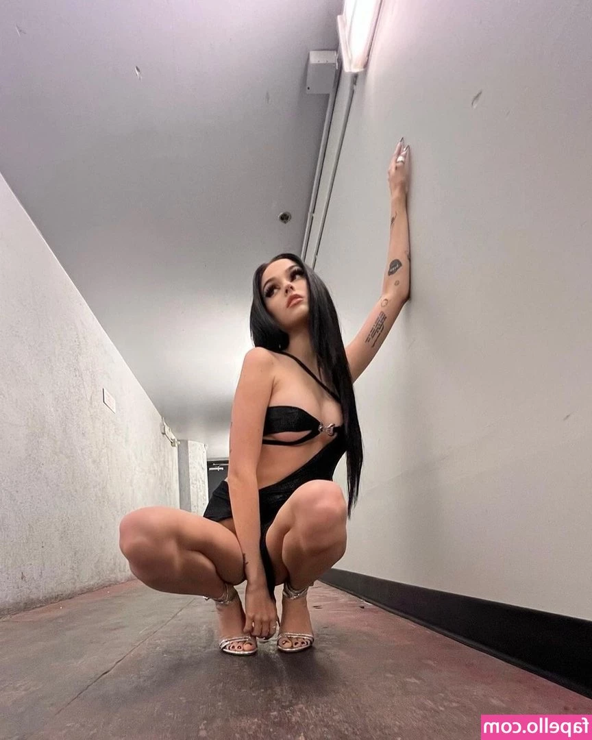 Maggie Lindemann [ maggie-lindemann ] - On a scale from 1-10 what am i