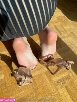 adriana.feetgirl [ adriana-feetgirl ] - 𝘉𝘢𝘣𝘦, 𝘐'𝘭𝘭 𝘯𝘦𝘷𝘦𝘳 𝘨𝘪𝘷𝘦
