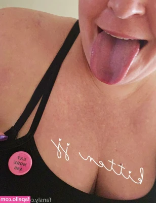 kittenjj - Wanna see what I'm up to right now? 😈
