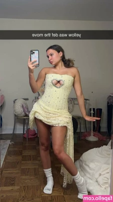 All Vlog Squad Girls [ all-vlog-squad-girls ] - Thong Thursday   new pics coming tomorrow and all weekend daddies