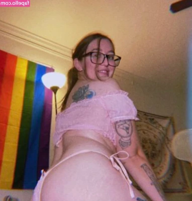OpaliteVenom - Fuck me PLEASE 🥴 @miss_chubbys