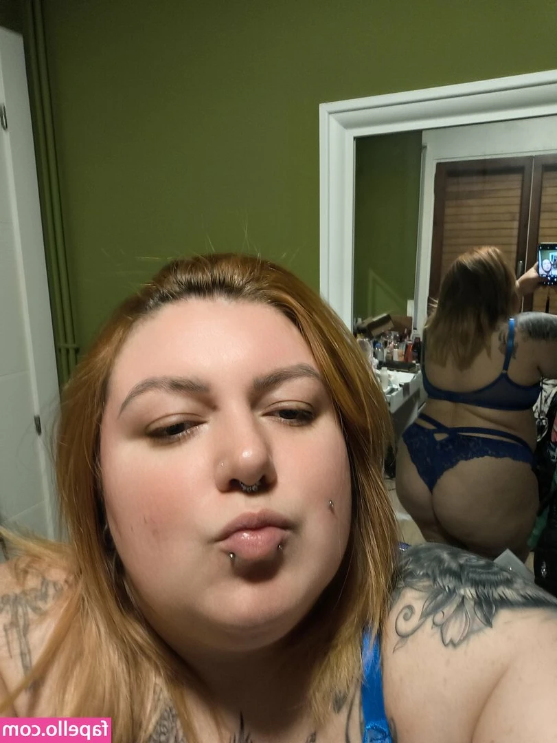 GordinhaKa - My first t4t4t threesome w/ @angelinapleasex & @thegraciejane