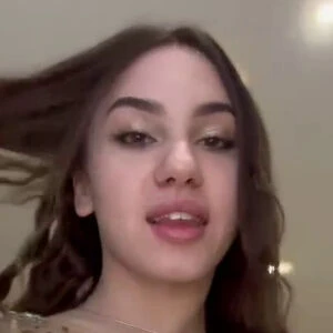 Tori_Hayes