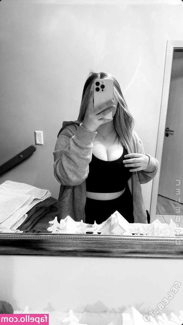 LeaL0reen - My desire for you is not taken away, it accumulates. 🌺 😈