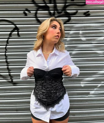 Rosie McClelland [ rosie-mcclelland ] - I’m feeling extra kinky today. Any ideas how I can fix this