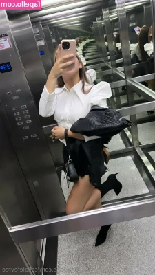 zaravelvett - Hey it's Hump Day! You want to see more hump? No fake ass booty here!