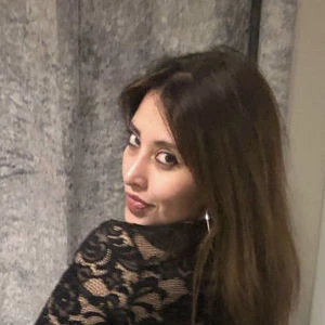 Cora Jade