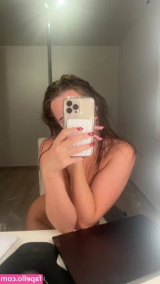michellehaugee - I’m into green right now 🩲