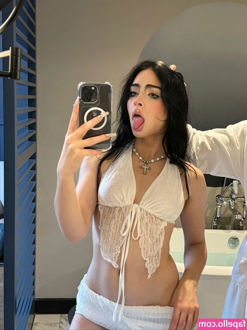 bunnyxbeast - My ass needs more training! Will you help me treat myself to some
