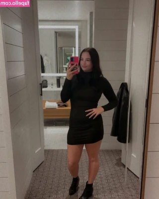 Brooke Kelley [ brooke-kelley ] - Going to be adding all my full videos through messages over the next