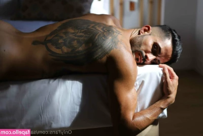 saulmodelfree - Uploaded some new pics! Let’s end this weekend off the proper way