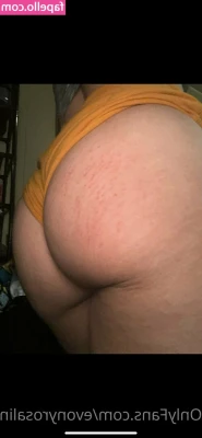evonyrosalinaaaa - Morning! To wear panties or not to wear panties? Have to get my