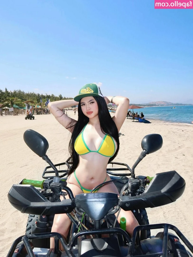 Jheyd San Diego [ jheyd-san-diego ] - Baby did you miss my latest #GirlGirl video premiere ❓❓