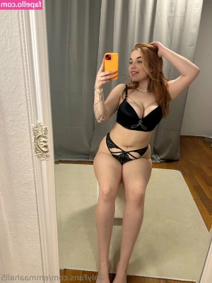 emmaahall5 - Who wants to 𝓼𝓱𝓸𝔀𝓮𝓻 with me