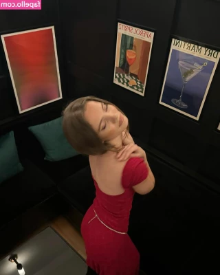Freya Allan [ freya-allan ] - Chicago Meal Reimbursement Opportunity for your Goddess    I deserve