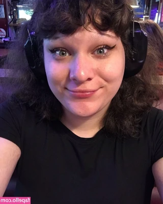 Jessy Bells [ jessy-bells ] - Hugs!