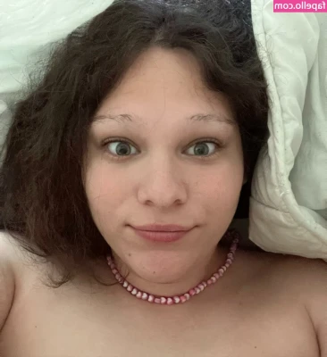 Jessy Bells [ jessy-bells ] - 男友最愛的穿著🧡