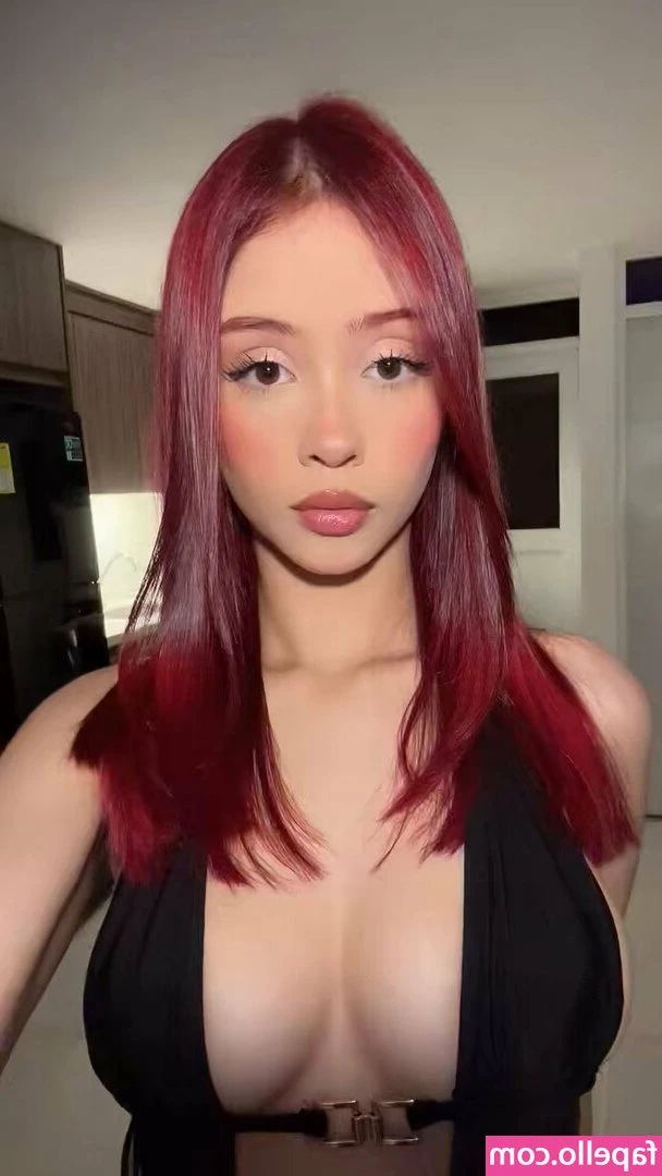 Kattedol - Send me a message if you tipped towards HC content via my pinned