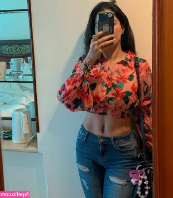 Isha Sharma [ isha-sharma ] - French Pedi FJ are the Best