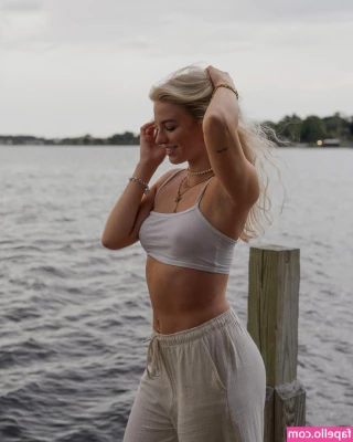 Caal.me.annaa [ caal-me-annaa ] - suck on them 🤤