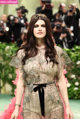 Alexandra Daddario [ alexandra-daddario ] - Could go for some h le right about now
