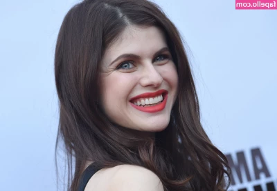 Alexandra Daddario [ alexandra-daddario ] - Mid day mermaid tits