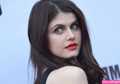 Alexandra Daddario [ alexandra-daddario ] - I want everyone to tell me   I ve been getting inquiries lately about
