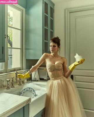 Alexandra Daddario [ alexandra-daddario ] - Are we fucking