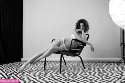 Vanille Barres [ vanille-barres ] - Tenía unas ganas de hacerme una paja muy dura y rica para esta lluvia