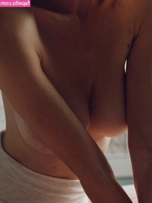Vanille Barres [ vanille-barres ] - cum on my face   titties  or feet