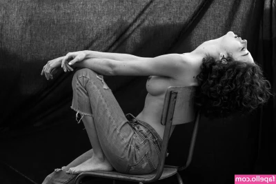Vanille Barres [ vanille-barres ] - https://onlyfans.com/523629481/hannaray