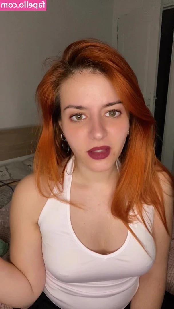 Harmonie Rain [ harmonie-rain ] - Hot girls spit on ugly boys. 😜