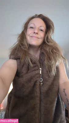 Alice & Alex [ alice-alex ] - #sundayfunday check dms for this high energy shower video !!